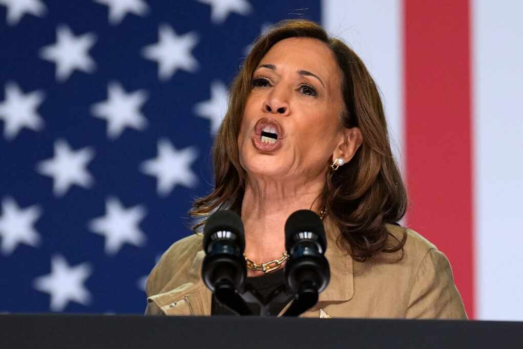 Musk Warns Kamala Harris’ Backers Are Nervous About Trump Revealing ...