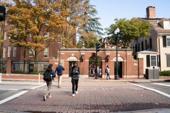 Cambridge,,Massachusetts,-,October,6,,2021:,View,From,Historic,Harvard