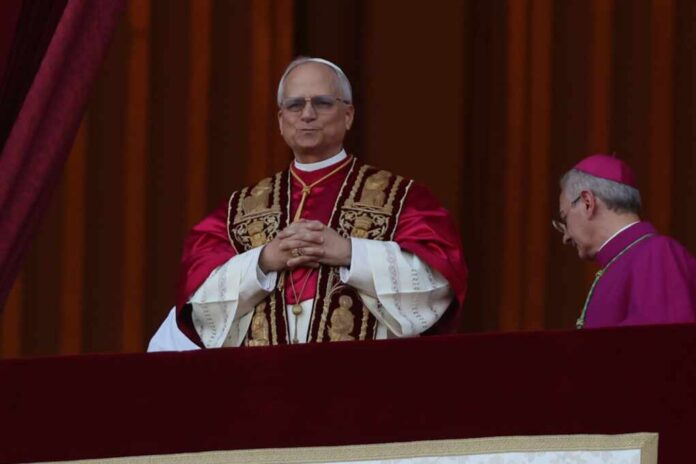 Rome,,Italy,08-05-2025:,The,New,Pontiff,Appears,On,The,Central