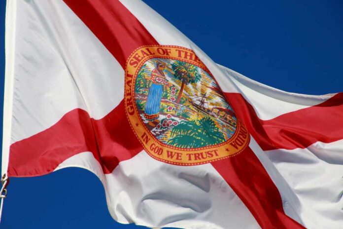 Florida,Flag,Waving,In,The,Breeze,On,A,Sunny,Morning