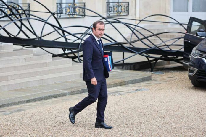 Paris,,France,,26-09-2024,:,Se?bastien,Lecornu,During,The,First,Council