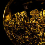 Gold Flakes Reveal Quantum Secrets