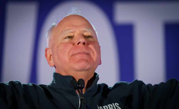 Wilmington,,Nc,,Usa,-,October,24,,2024:,Minnesota,Governor,Tim