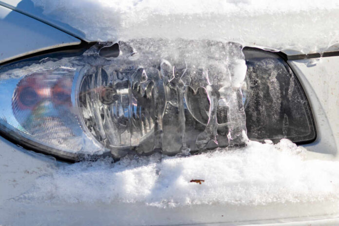 Frozen,Car,Headlights,With,Icicles,And,Snow,In,Winter,Season