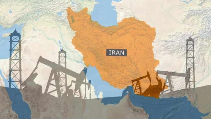 Map of Iran highlighting oil production areas with oil rigs in the foreground