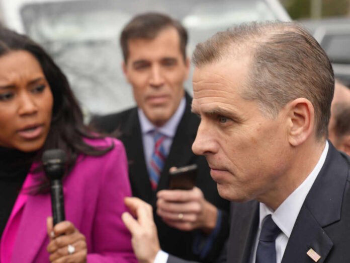 shutterstock2431315473jpg A journalist interviewing a political figure outdoors