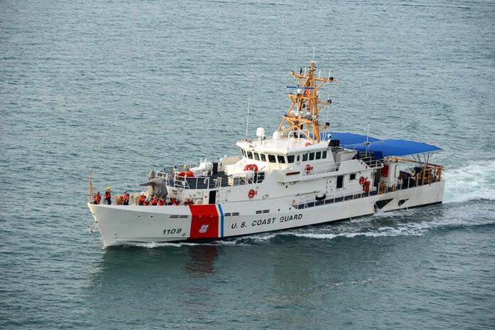 shutterstock_419363122 U.S. Coast Guard patrol boat cruising at sea